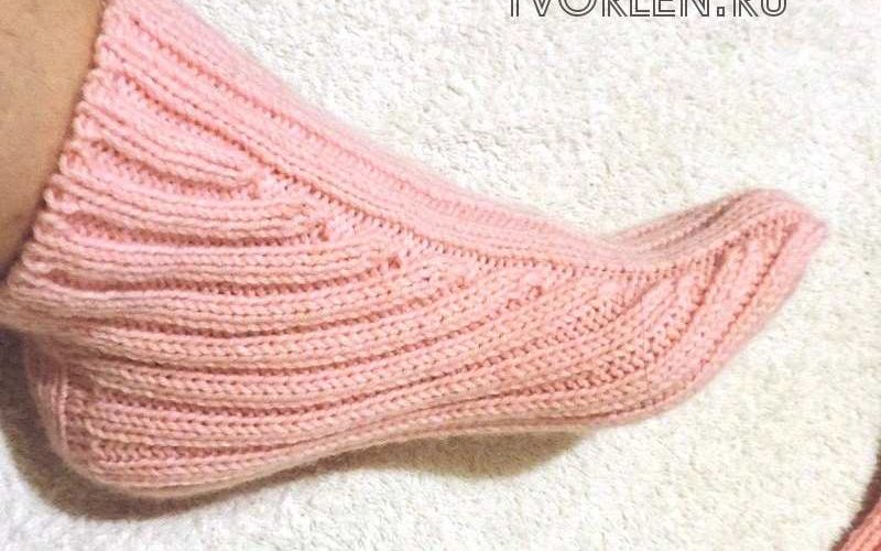 короткие носочки спицами - описание вязания